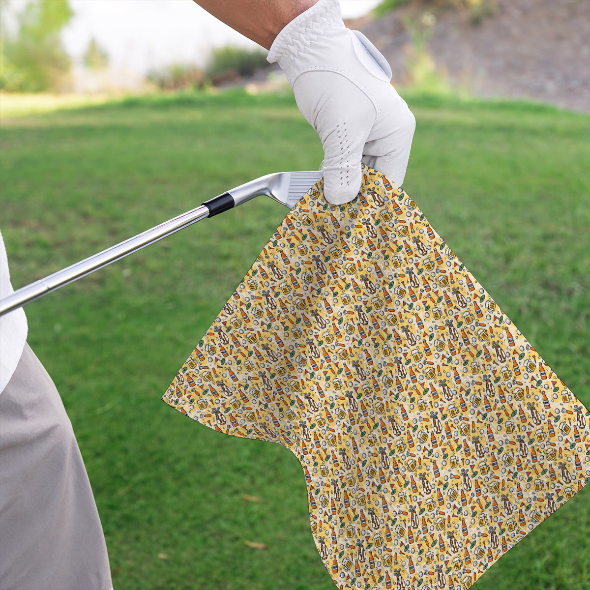 Funny Beer Pattern Golf Towels, Retro Golf Clubs And Beer Golf Towel, Unique Golfing Gift For Golfers